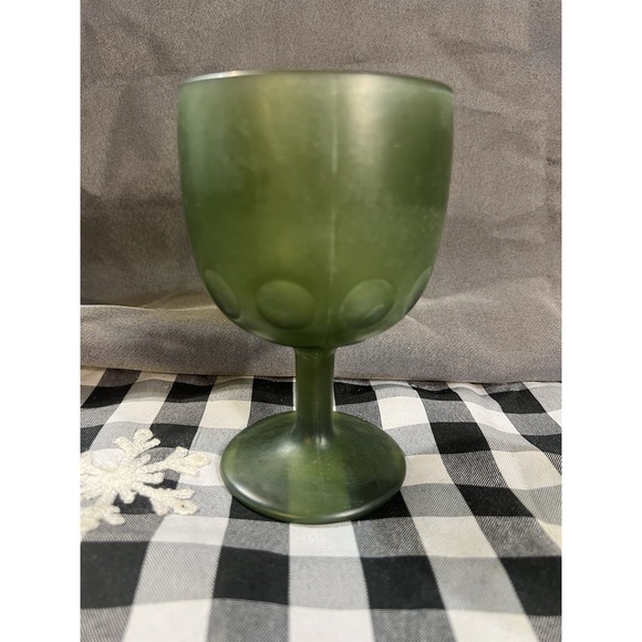 VTG Indiana Glass Thumbprint Frosted Avocado Satin Green Goblet Glass 6x3 (2570) - Picture 2 of 8